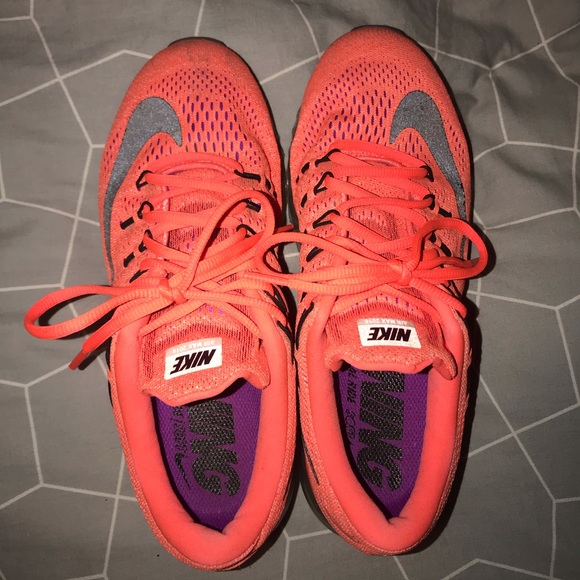 Nike Shoes - Nike Airmax